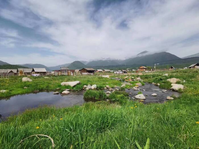 胡剑萍 阿勒泰禾木.jpg